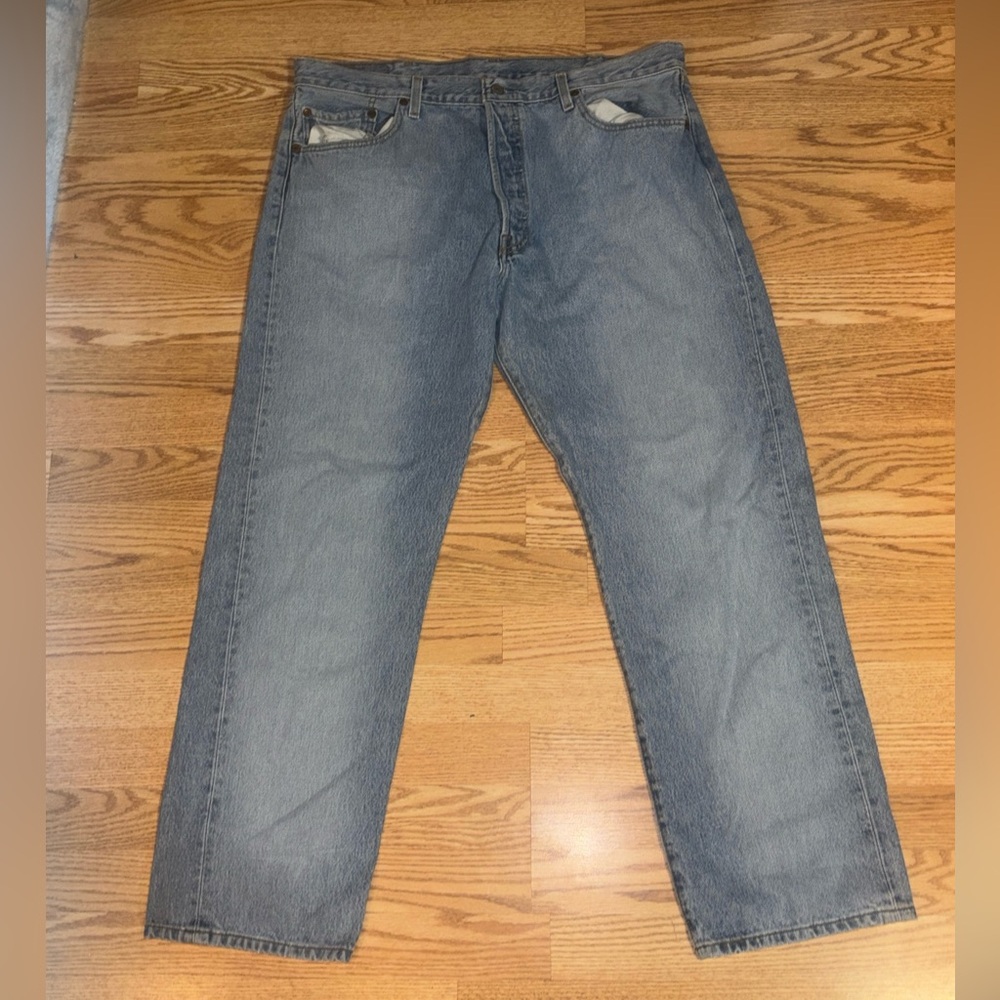 VTG Levis 501 Jeans Mens 40x32 Blue Original Button Fly Straight Med wash Denim